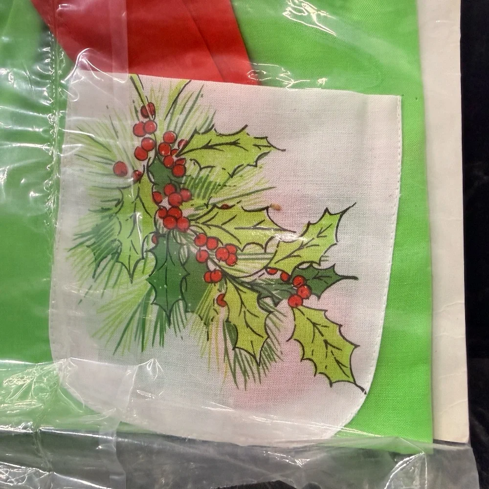 HALLMARK Holly Apron Vintage
